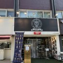 제이카페(J Cafe) | 논현역 카페 cafe J(카페제이)｜특허받은 크레마리카노와 연예인 사인 가득한 이색카페 방문 후기
