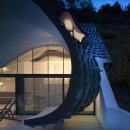 On the cliff 이미지