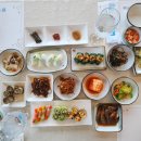 의성한방보양온천 | [동해보양온천컨벤션호텔 레스토랑] 더덕구이정식 저녁 식사 후기: 푸른 바다와 함께 즐기는 더덕향기가...