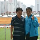 유호준선수을 천안초등학교부터 천안 중학교까지 가르침을주신 김준택 감독님을 만났읍니다 이미지