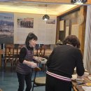 슐런 | 원주장애인슐런클럽 회원 13분께 돈가스 점심 대접 봉사하는 작은천사