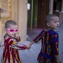 17/07/31 China bans teaching of Uyghur language in schools - Move seen as one of strongest measures yet to repress Muslim ethnic group's cultural iden 이미지