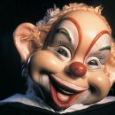 삐에로인형 이미지