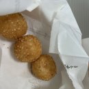 또래오래치킨 우정점 | 화끈한 맛의 대세레드 &amp; 현미 후라이드 순살 반반치킨, 치즈볼 주말 토요일 오후 간식 울산 중구 성안점...