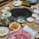 용화초등학교 | 아산 용화동 맛집 고기집 가족외식 상차림비 없는 통나무 정육식당