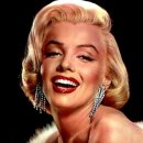 &#34;돌아오지 않는 강&#34;의 보우폭포(Bow Falls) - 캐나다 이미지