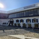 시즌아이수완점 | 수완지구 대형카페 크림집 딸기케이크 맛집 후기｜주차 편하고 아이와 가기 좋은 감성 카페