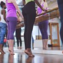 자세교정 필라테스 이미지