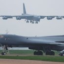 RAF 페어포드 공군기지 주둔 미 공군 전략폭격기 작전기지 이미지