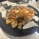 오복솥뚜껑 부평점 | [인천 부평동] 테마의 거리 미나리김치 솥뚜껑삼겹살 맛집 '오복솥뚜껑 부평점'