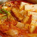 돼지듬뿍진짜김치찌개 이미지