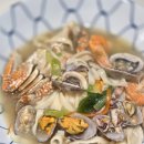 오늘은칼국수한그릇 | 칼국수 밀키트 푸짐한 해산물 칼칼한 국물이 일품인 오늘은칼국수한그릇
