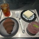 갤러리303아파트경로당 | [화성 카페 데이트 / 화성시청역 대형카페] 예술과 브런치가 만나는 공간, 섹션