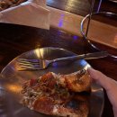 마장역2번출구 | [마장역 맛집] 피자와 생맥주가 맛있는 ‘아쿠아덕’ - 미터 러버 피자, 감자튀김