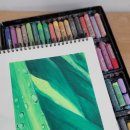 풀잎 위의 이슬 이미지