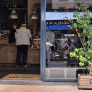 카페 네로(Caffe Nero) | [돌아기와 폴란드 한달살기] 5편 - Green Caffe Nero(그린 카페 네로), Park Mirowski(미로브스키 공원)