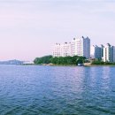 호수위의 집 이미지