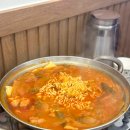 강순자 옛맛 김치찌개 | 강순자옛맛김치찌개 영등포점 맛집 리뷰: 집밥 같은 따뜻한 김치찌개 한 그릇!