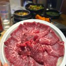 결우천 | 청담역 근처맛집 우천식육식당 살살 녹는 한우 청담역 한식 맛집