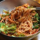 장비빔국수와 굴국밥 보쌈 이미지