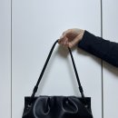 munier pleats shoulder bag 뮤니에 가방 가격 제시 가능 이미지