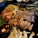 마포화덕 | 영등포구청역 고기집 푸짐한구성 초벌구이 삼겹살 맛집 마포화덕