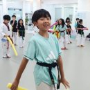 눈부시게 빛나는 태권도장 이미지