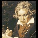 베토벤 '디아벨리 왈츠에 의한 33변주곡' 가장 탁월한 재능은 아름다운 선율이 아니라 주제 동기를 유기적으로 전개시켜 나가는--- 이미지