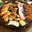 함고집솥뚜껑김치삼겹살 이미지
