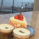 S-OIL 산뜻주유소 | 빛이 머무는 공간에서 만난 완벽한 힐링, 이 멋진 베이커리 카페 이야기