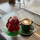 탱고 | [경대병원역카페]찰리탱고에디션 후기/볼거리 많은 카페/ 아이스크림 추천