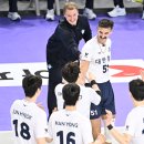 미소짓는 체육관 이미지