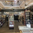 (주)시그마게임즈 | [워해머] 미국 로컬 서점에서 워해머 관련 상품 둘러본 후기