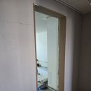 두산한솔아파트경로당 | 철산 두산위브아파트 현관문 문틀 인테리어필름 시공 화이트톤 리폼 후기