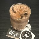 번영로234번길 | 울산 삼산동 신상카페 오에프 카페 다녀온 후기 (벚꽃 거리와 초코라떼 맛집)