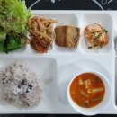 2021.07.08- 검정콩밥, 두부된장찌개, 고등어구이, 모든쌈+쌈장, 쥐지포조림, 햄어묵볶음, 배추김치 이미지