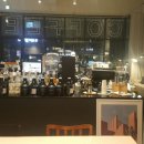 에이 카페 아지트(a cafe azit)