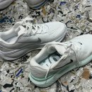 뉴 본 태권도 | 매장 나이키 실물 보메로18 스트럭쳐 26 둘다 신어본 후기 - 여자 남자 편한 패션 운동화 런닝화 추천