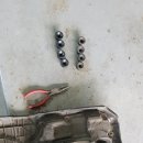 날으는 자동차 정비 이미지