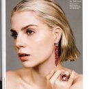 루시 보인턴 Vanity Fair On Jewellery August 2019 이미지