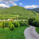 강변마을 앞 이미지