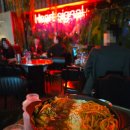 대박스크린 | 홍대 술집 대형 스크린 있는 서교포차 딸기 막걸리 후기