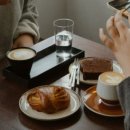 시청역 4번출구5번출구 사이 | 4월 부산 신상카페 총정리 | 해운대 전포 광안리 핫플 카페 추천