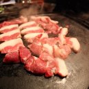꺼먹돼지 - 태안군 마도길 85-5 | 꺼먹돼지