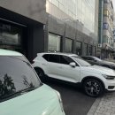 어나더미르 | 발산역 근처 주차 가능한 카페｜"어나더사이드"에서 즐긴 가을 감성 피스타치오 티라미수 케이크