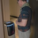 Expérience avec un robot de livraison Segway 이미지