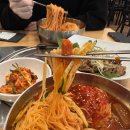 📍 서울가야밀면 – 쫄깃한 밀면과 불향 가득 석쇠불고기!