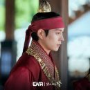 낮에뜨는달 이미지