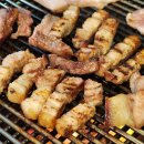 명품돼지부속전문 | 건대 고깃집 야장 맛집 명품돼지집부속전문 뒷고기 삼겹살