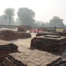 인도 네팔 배낭여행(6).... 석가의 최초의 설법지 사르나트(녹야원)에서 인도에서의 불교의 흥망과 쇠락의 흔적을 보다 이미지